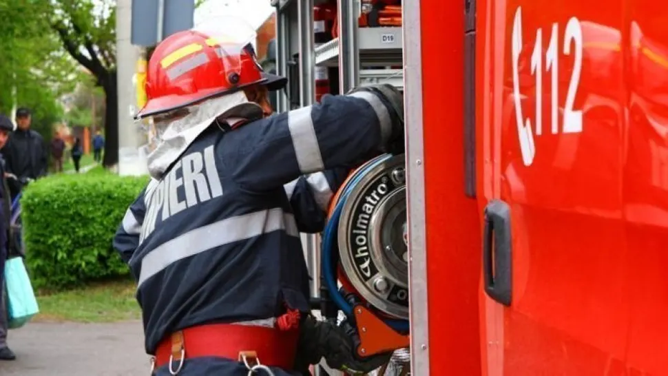 Dezastru la Trezoreria Capitalei: Sediul a fost inundat în urma furtunii. Sute de dosare și calculatoare, distruse de apa infiltrată