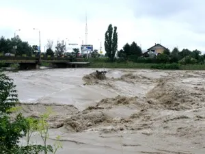 Cod galben de viituri în 19 județe 