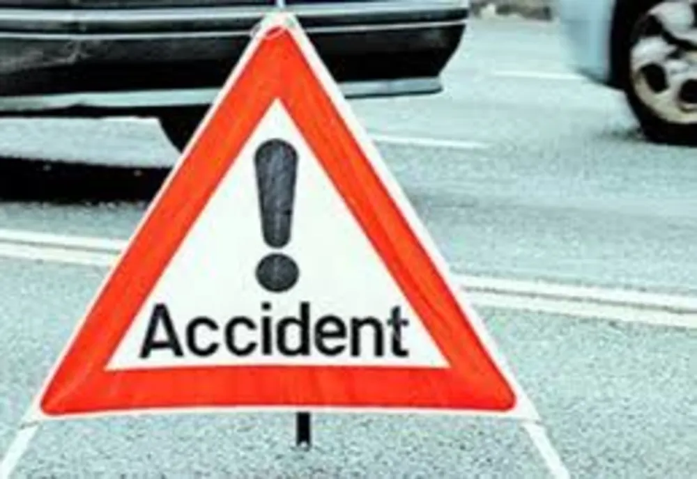 Bărbat accidentat mortal de un autocar, pe DN 4, la Popești Leordeni
