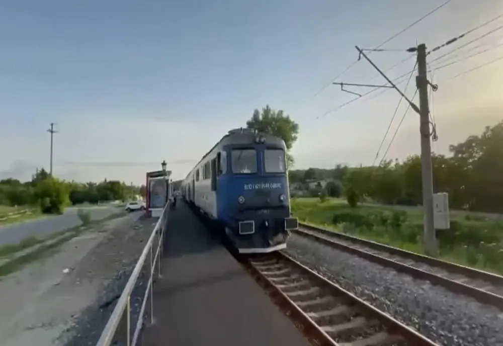 Trenurile CFR către Aeroportul Otopeni vor opri și la Parc Mogoșoaia