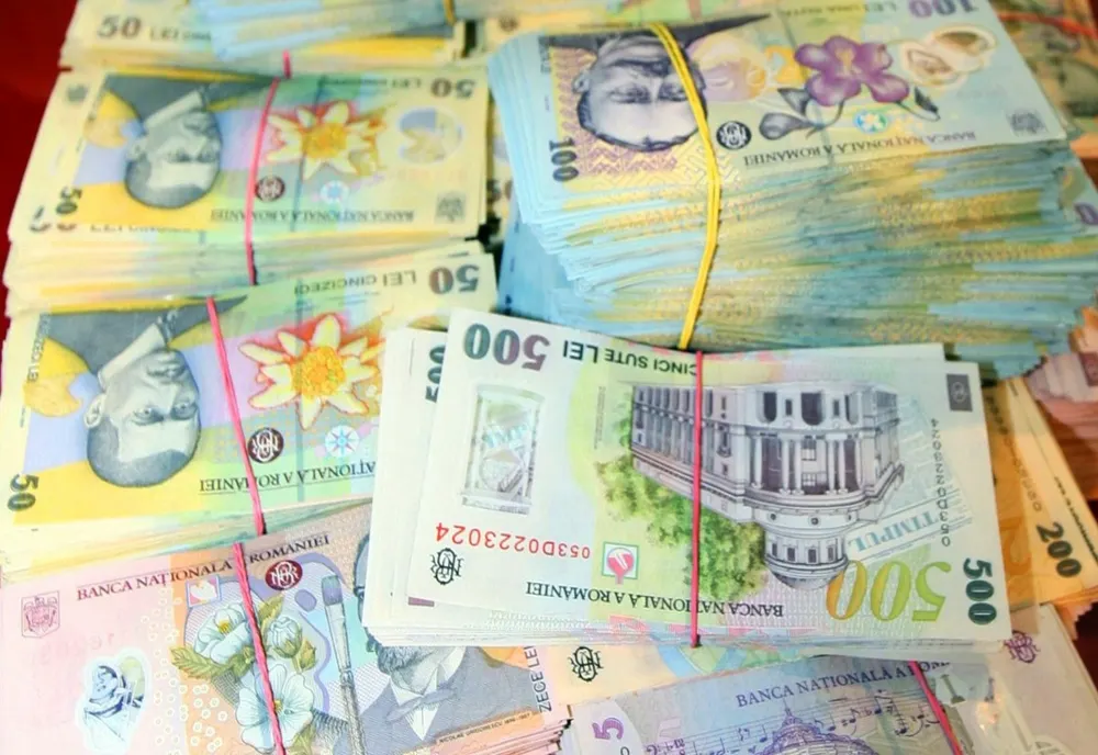 Companiile din Bucureşti-Ilfov, Cluj şi Timiş plătesc lunar salarii de peste 13 miliarde de lei, reprezentând aproape jumătate (48%) din fondul de salarii din toată România