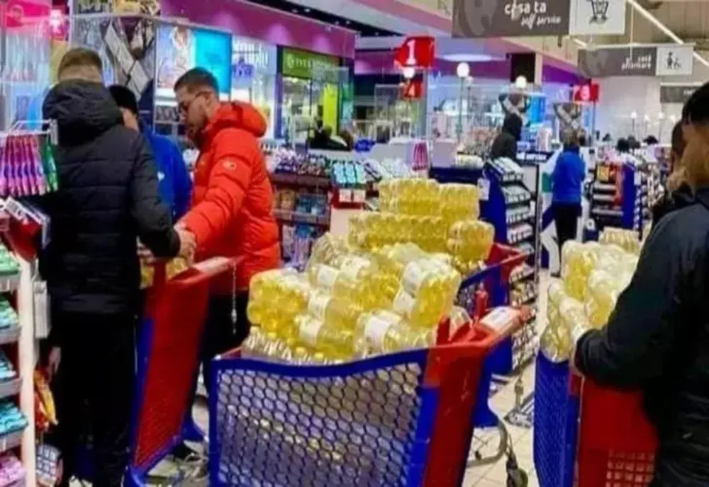 Încep controalele la distribuitorii de ulei care au mărit preţurile: „Triplările și dublările de preţuri nu au niciun fel de justificare economică”