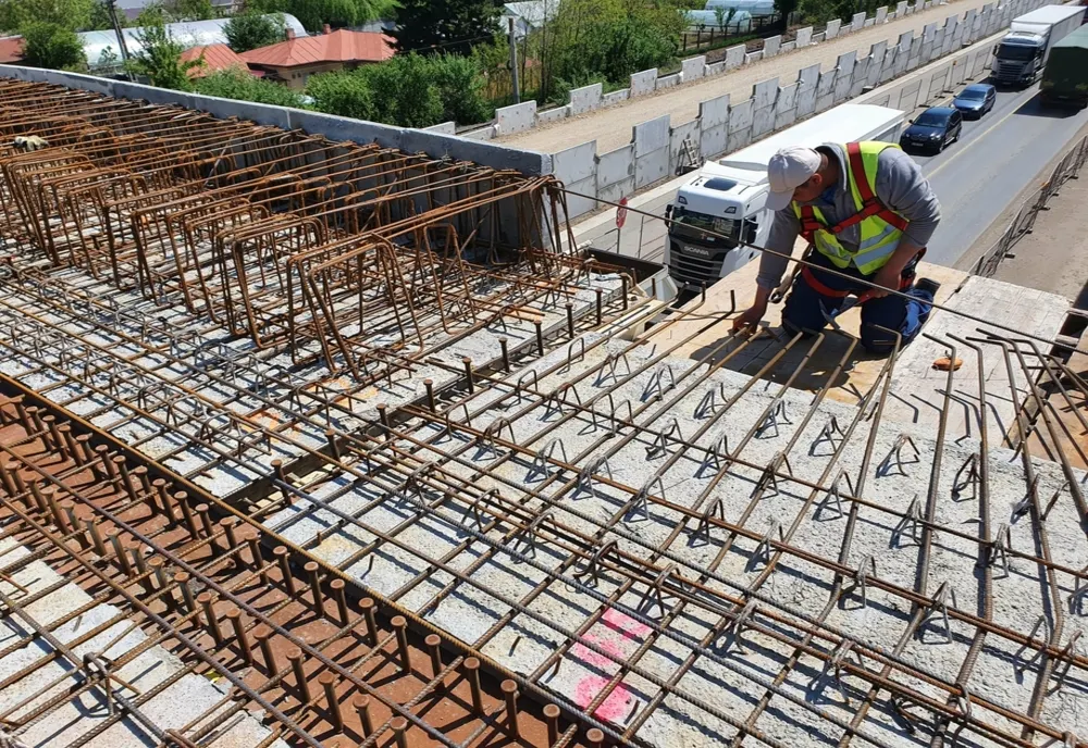 Se lucrează intens la  şantierul Pasajul Domneşti