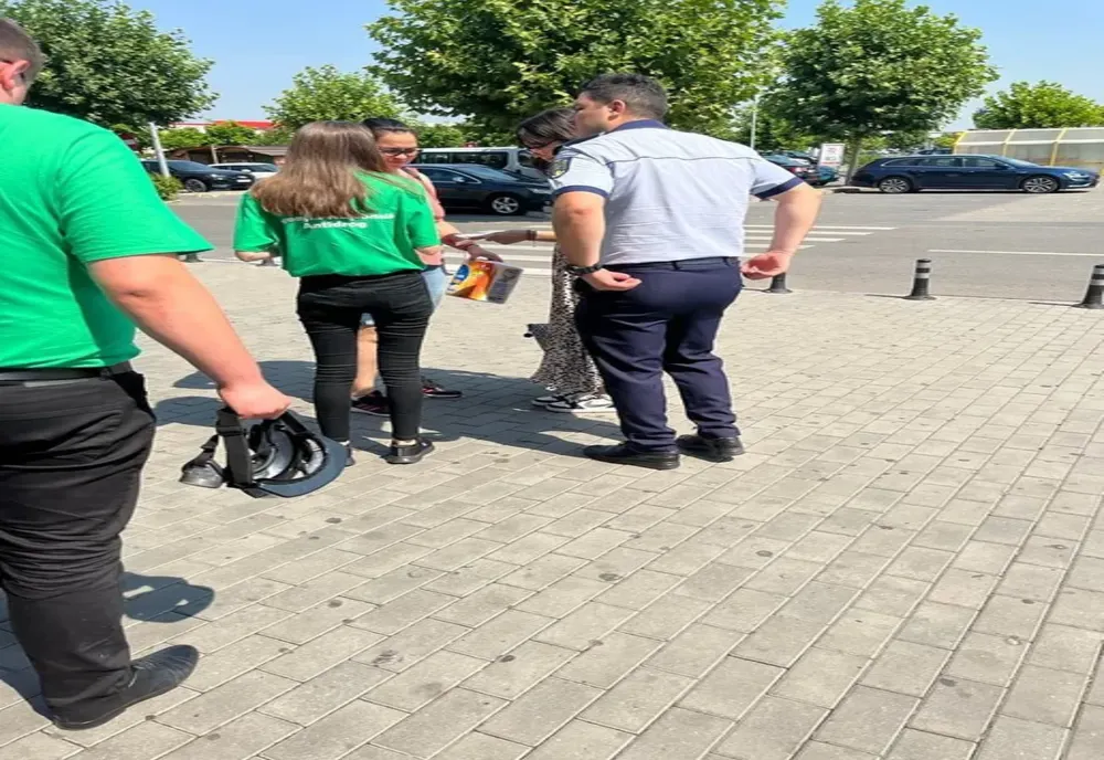 Activitățile de prevenire a traficului și consumului de substanțe psihoactive, în cadrul campaniei ”Dincolo de aparențe”, au continuat în localitățile Clinceni, Domnești și Snagov