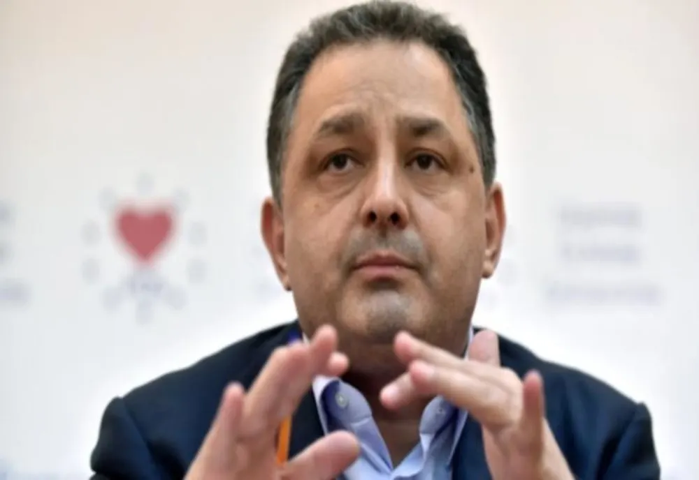 56 de persoane fizice şi juridice, printre care şi foştii primari de sector Vanghelie şi Tudorache, cercetate de DNA pentru achiziţii supraevaluate în pandemie