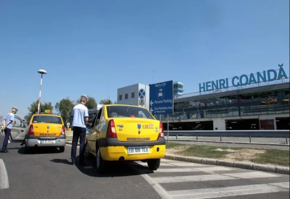 Acţiune a poliţiştilor pentru verificarea transportului de persoane, în zona aeroporturilor