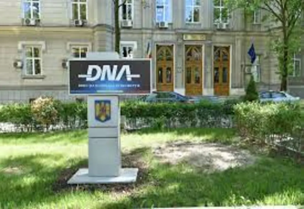 Două persoane arestate pentru trafic de influență. DNA merge și la ANPC