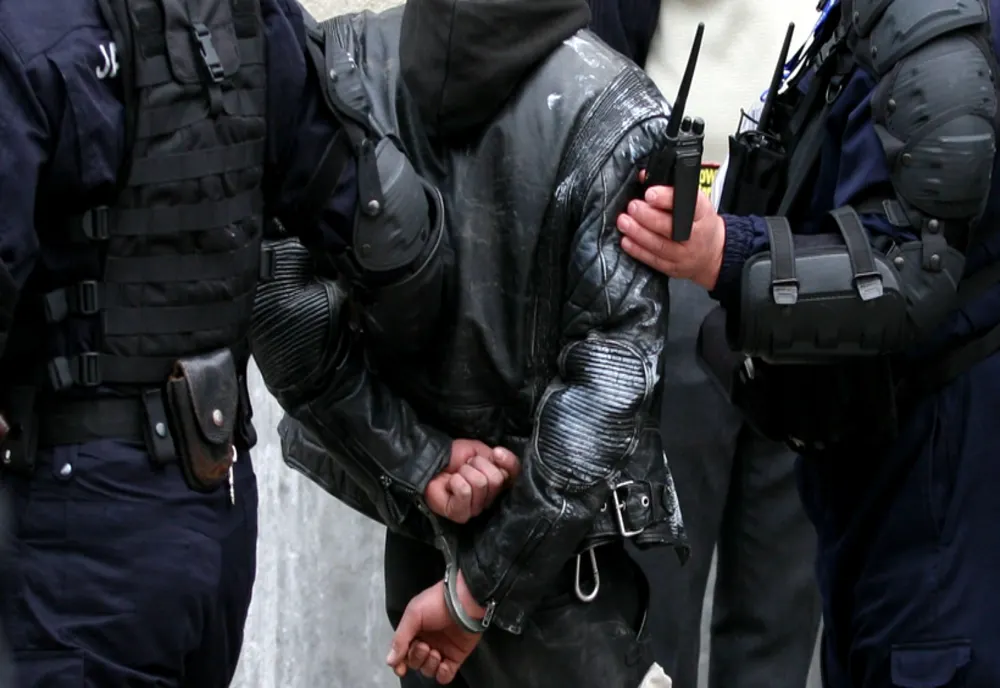 Tâlhar dat în urmărire națională, prins de polițiștii Capitalei, în Ilfov