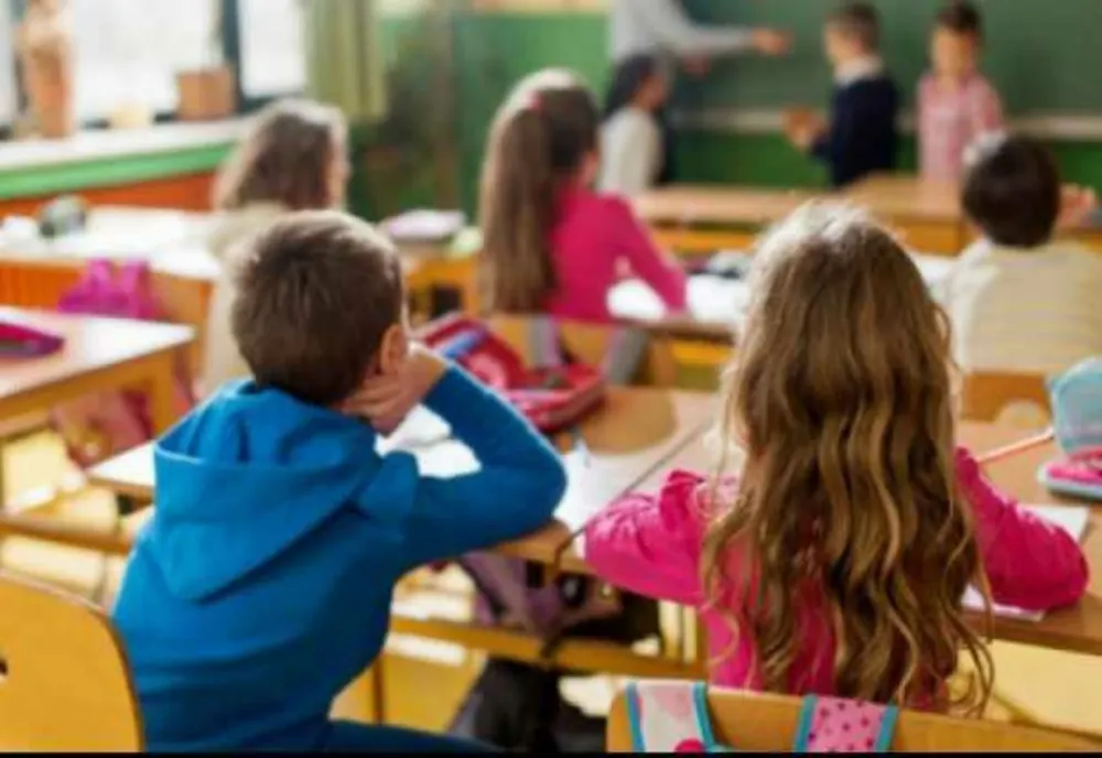 SECTOR 3: PROGRAM ''ŞCOALĂ DUPĂ ŞCOALĂ'' PENTRU 7.500 DE ELEVI, DIN 27 DE ŞCOLI