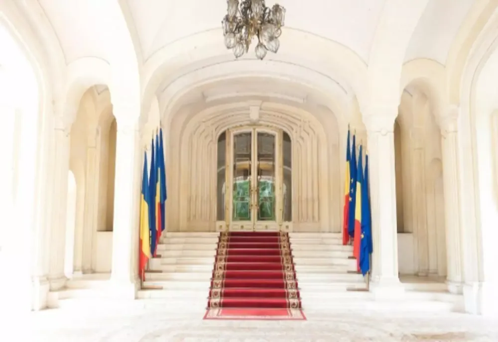 LIDERII COALIȚIEI SE ÎNTÂLNESC LA COTROCENI CU NICUȘOR DAN. DISCUȚII CRUCIALE PE MĂSURILE DE AUSTERITATE 