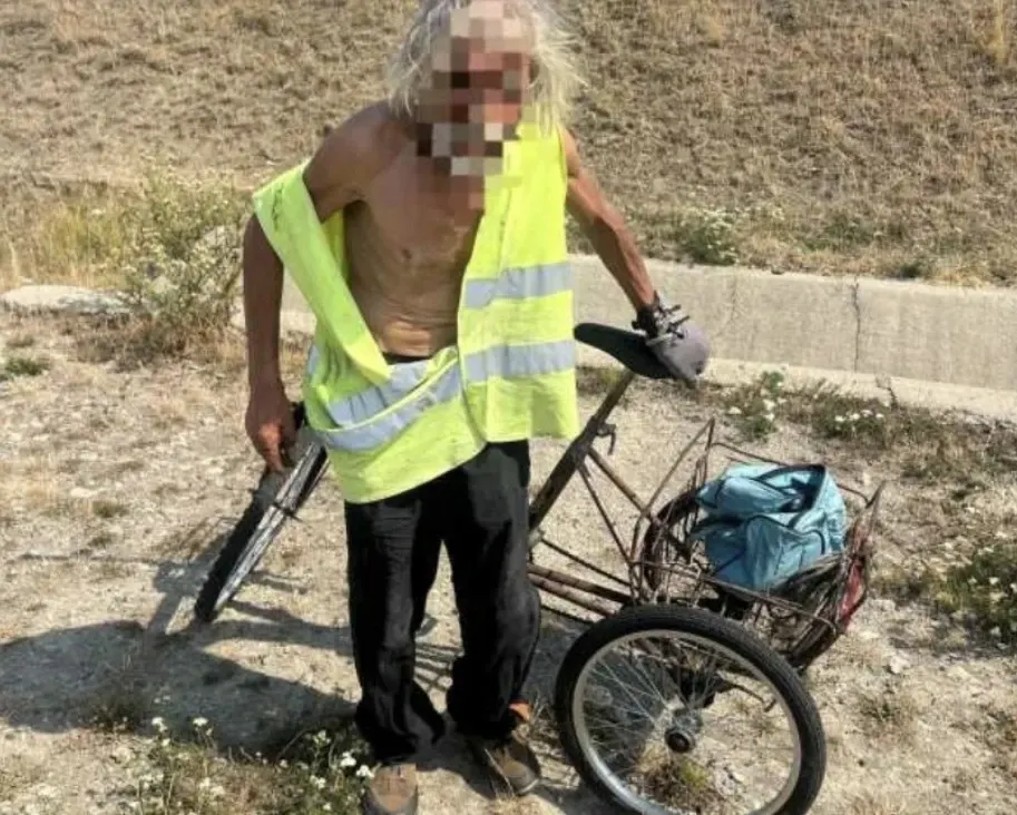 Cu tricicleta pe contrasens pe A1: polițiștii au încetinit traficul de la 76 de kilometri distanță