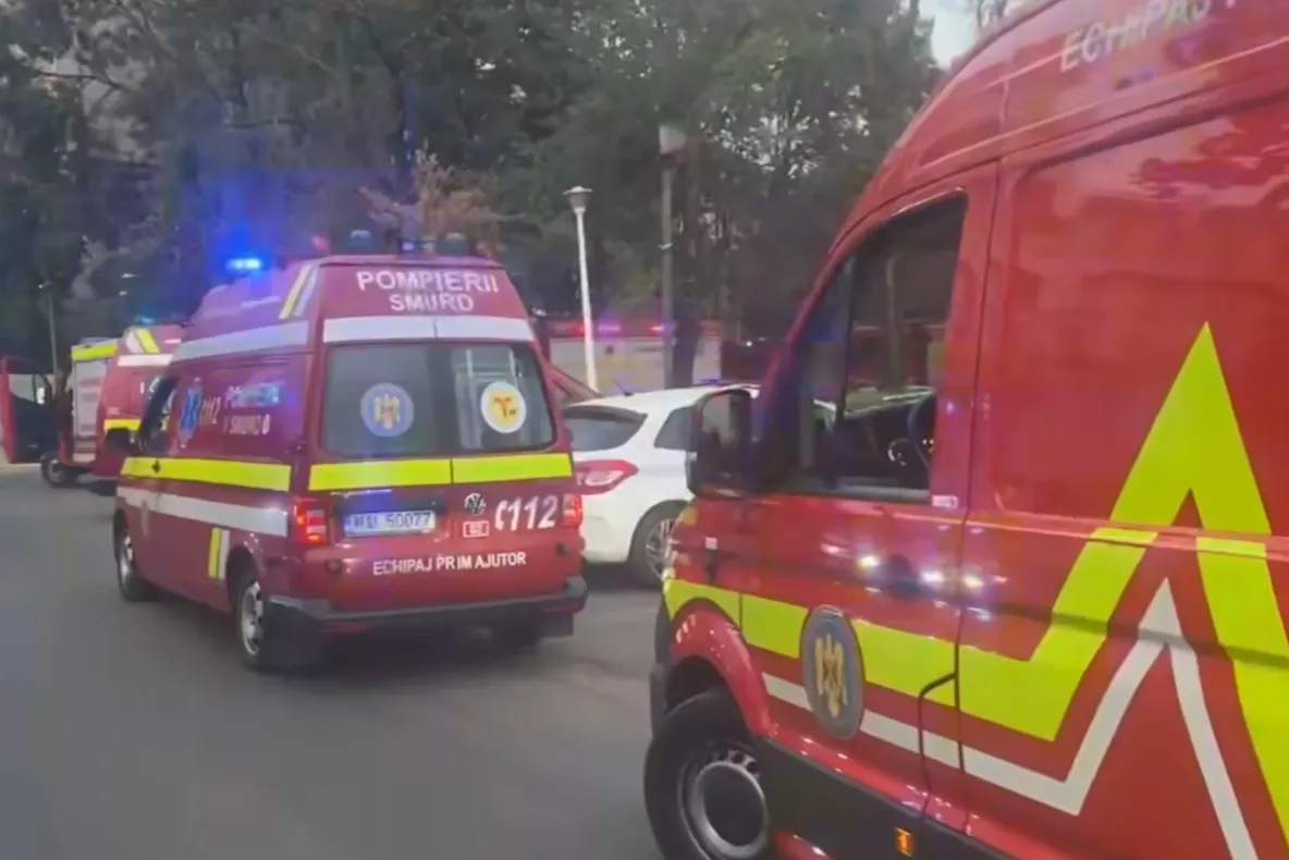 Incendiu la Institutul Fundeni: 37 de pacienți evacuați. Focul ar fi pornit de la o saltea