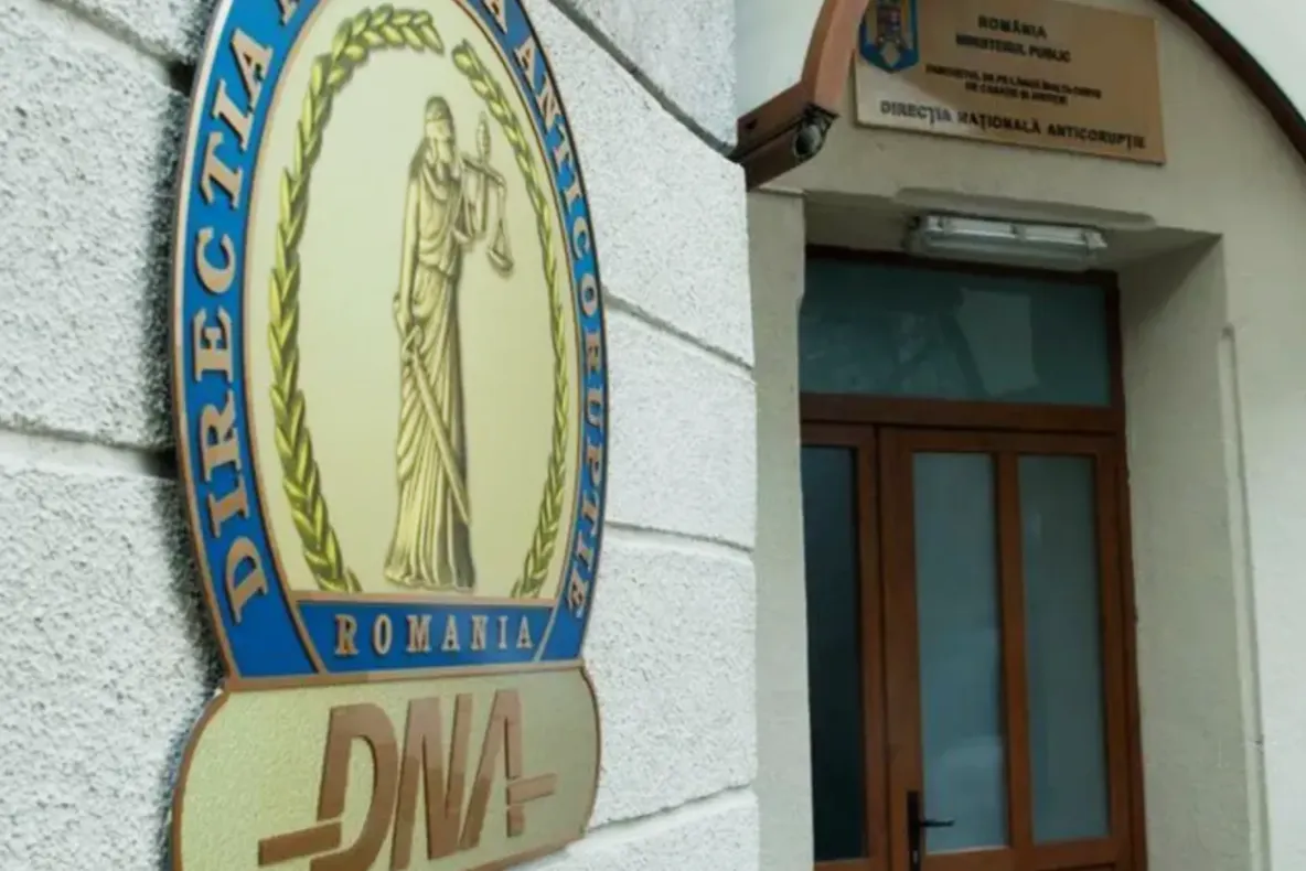 Scandal uriaș de corupție la Permise Ilfov! 15 percheziții la șefi și angajați. Șpagă de 500 de euro pentru reprogramări peste rând
