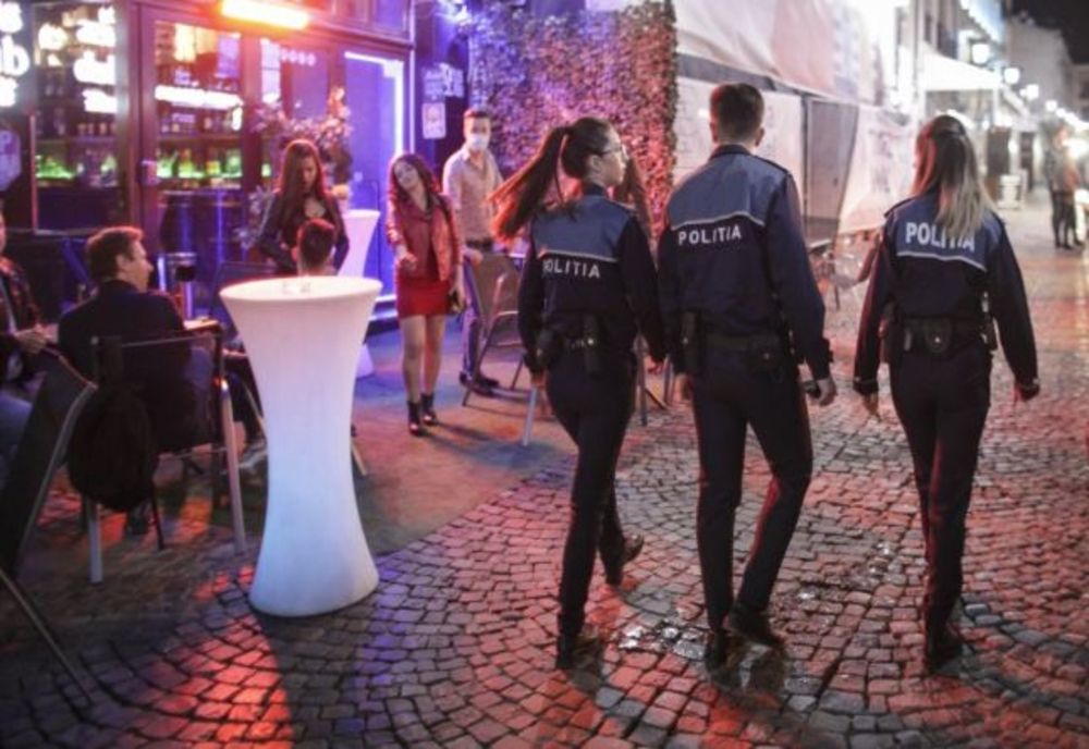 Controale în Centrul Vechi al Capitalei. Poliţiştii au aplicat amenzi de peste 200.000 de lei 