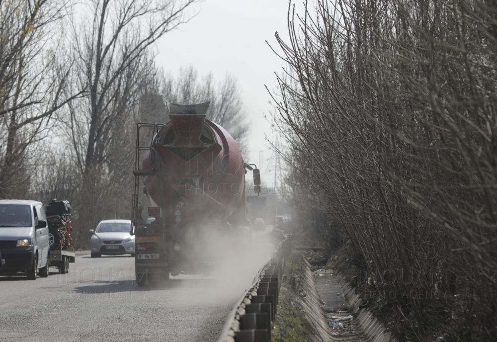 Circulație alternativă în Ilfov, pe centura București, din cauza unui autocamion cu defecțiuni tehnice