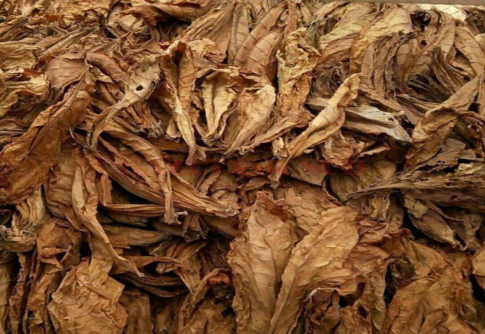 Peste 40 de tone de tutun, confiscate de inspectorii antifrauda