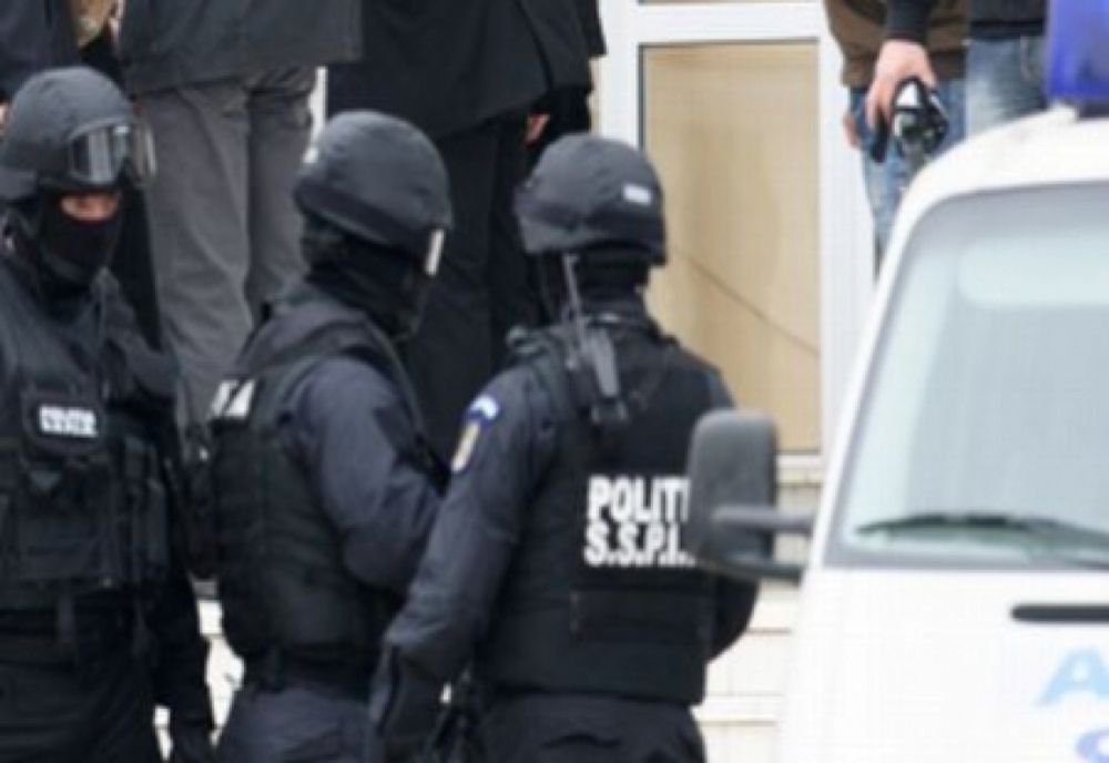 Furturi de un peste milion de euro comise pe teritoriul Franței. Polițiștii fac percheziții în 9 județe și un sector din București