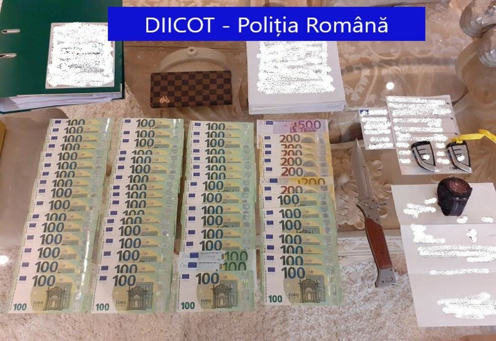 Percheziții în Ilfov și Dâmbovița la persoane acuzate de trafic de persoane și proxenetism