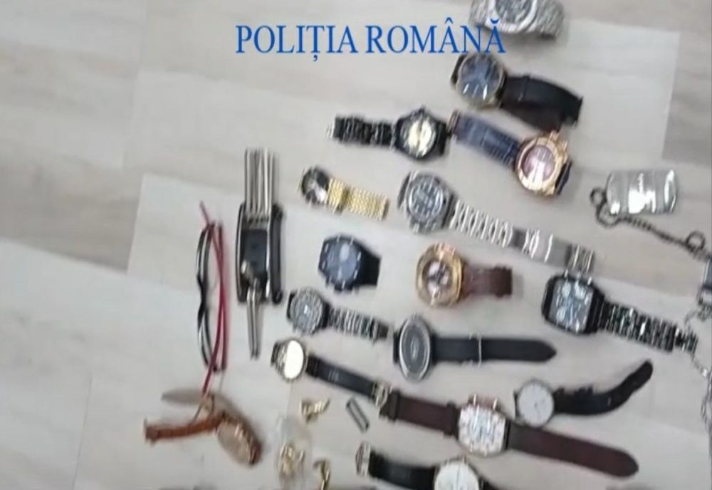 Hoți din locuințe, prinși de polițiștii din Voluntari