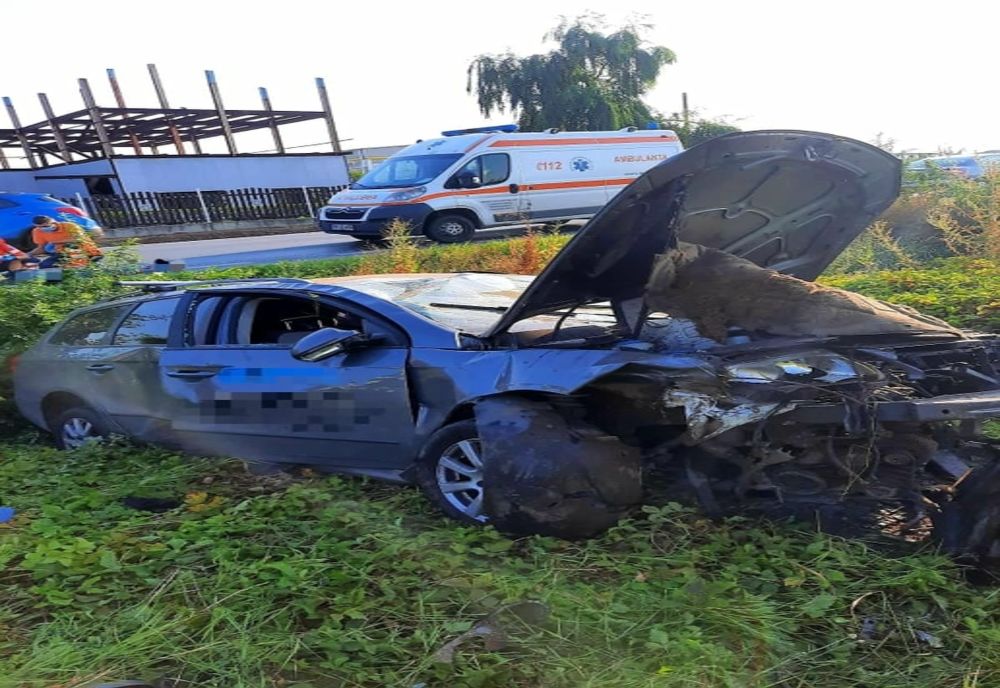 Accident în Ciorogârla, spre A1. Șofer rănit după ce a ajuns cu autoturismul în șanț
