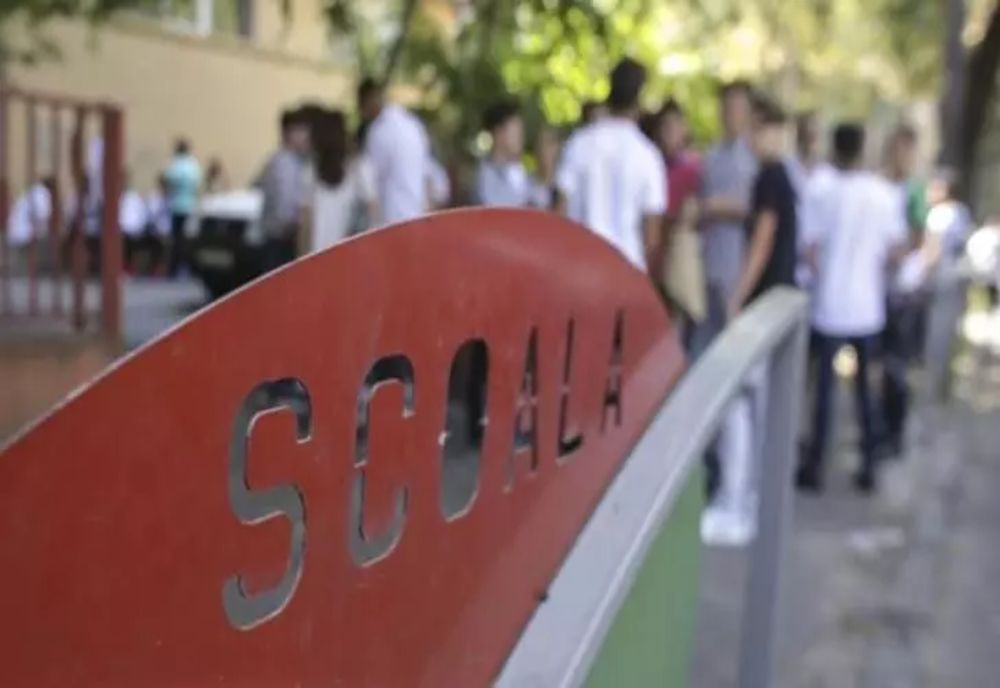 Ilfov: O școală trece la cursurile online, alte patru își reiau cursurile cu prezență fizică