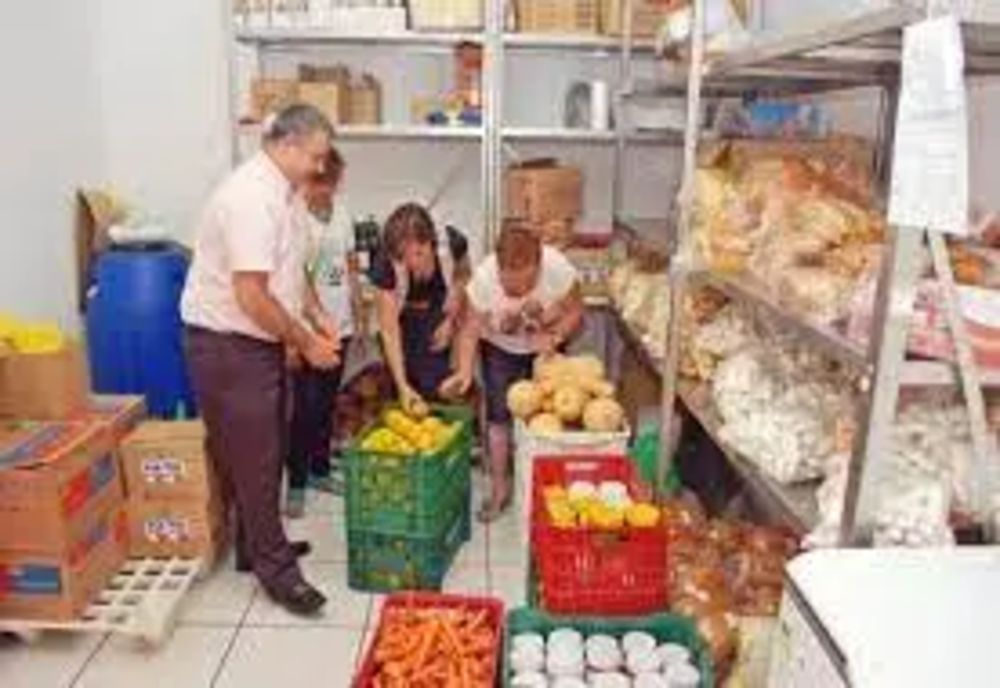 Bancă de alimente la Ștefăneștii de Jos