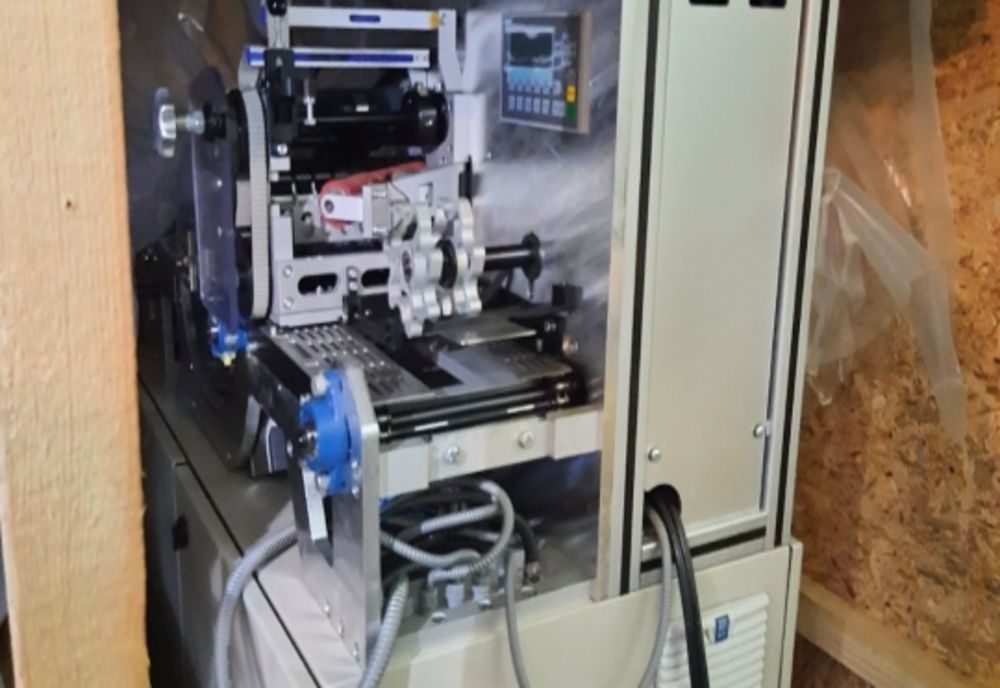 Ilfov. Fabrică clandestină de ţigarete, descoperită de poliţişti