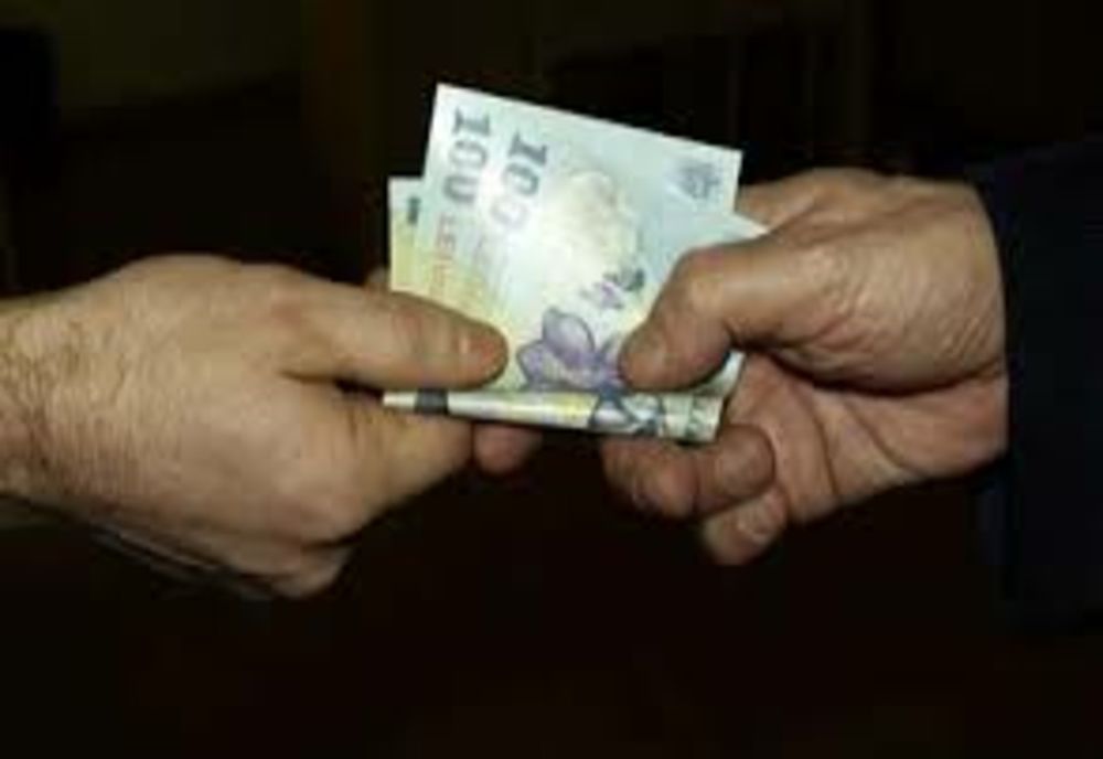 Ilfov. Inspectori ITM, trimişi în judecată de DNA