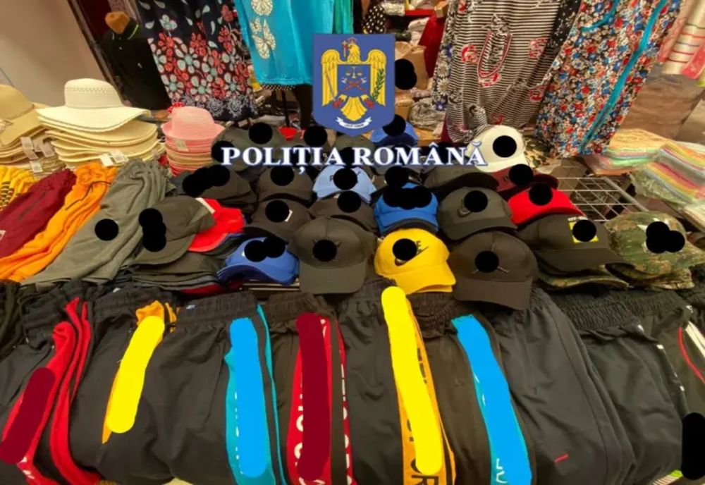 Îmbrăcăminte și încălțăminte contrafăcute descoperite de polițiștii ilfoveni