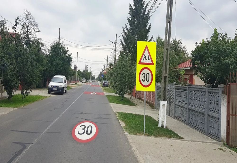 Lucrări de asfaltare pe DJ 101 la Corbeanca