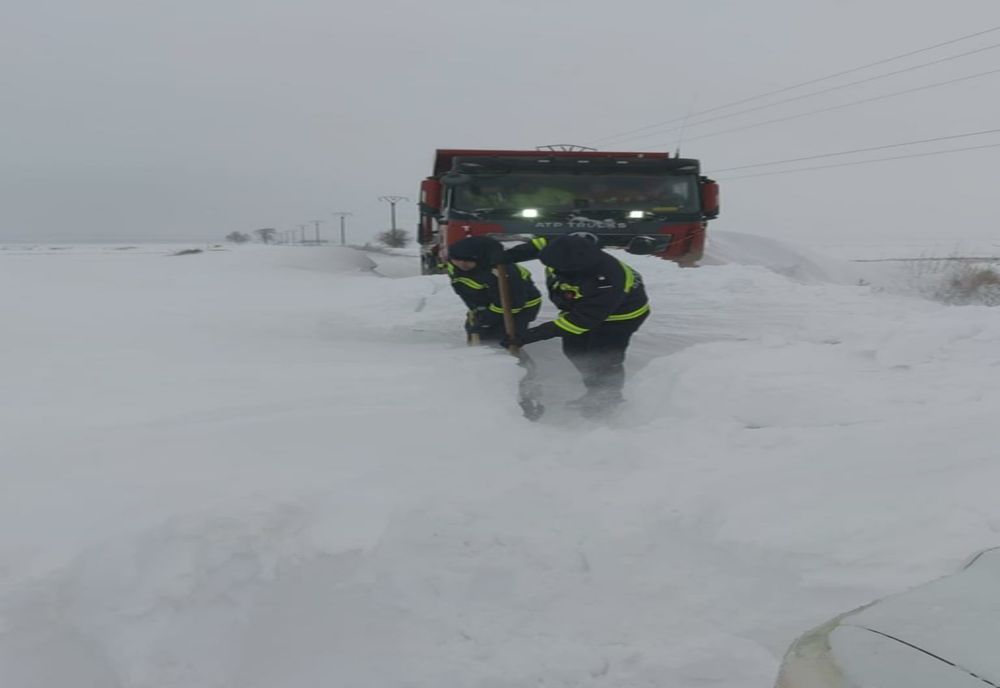 IGSU: Intervenții în 60 de localități din 16 județe, din cauza vremii severe 