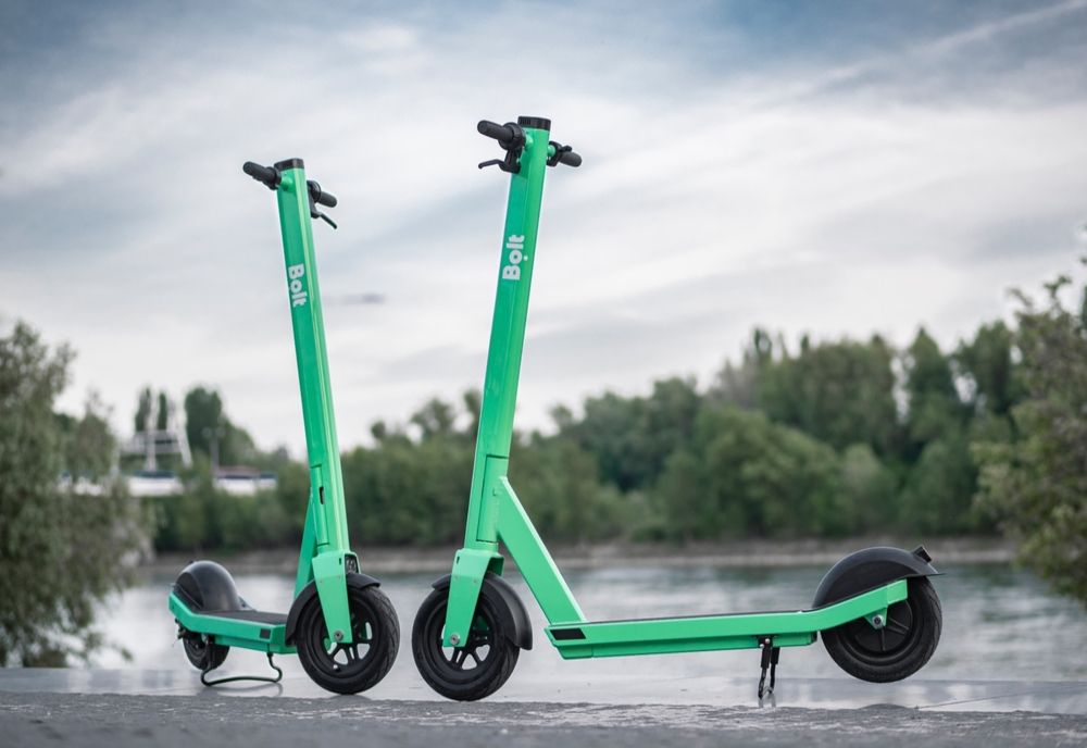 Franţa interzice folosirea trotinetelor electrice pentru copiii sub 14 ani