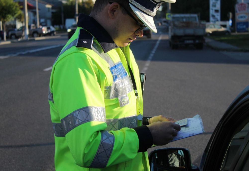 IPJ Ilfov: Peste 250 de amenzi, aplicate de poliţişti în urma unor razii pe DN 2