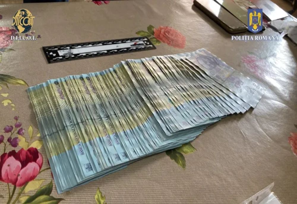 Percheziții în CĂLĂRAȘI, București și Ilfov. Grup infracţional specializat în trafic de persoane, proxenetism și spălarea banilor, destructurat