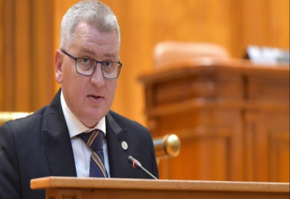 FLORIN ROMAN (PNL), ATATC VIRULENT LA ADRESA LUI MARCEL CIOLACU: ÎL AJUTĂM SĂ ÎȘI ADUCĂ AMINTE: RELAȚII, PRIETENI, COMBINAȚII