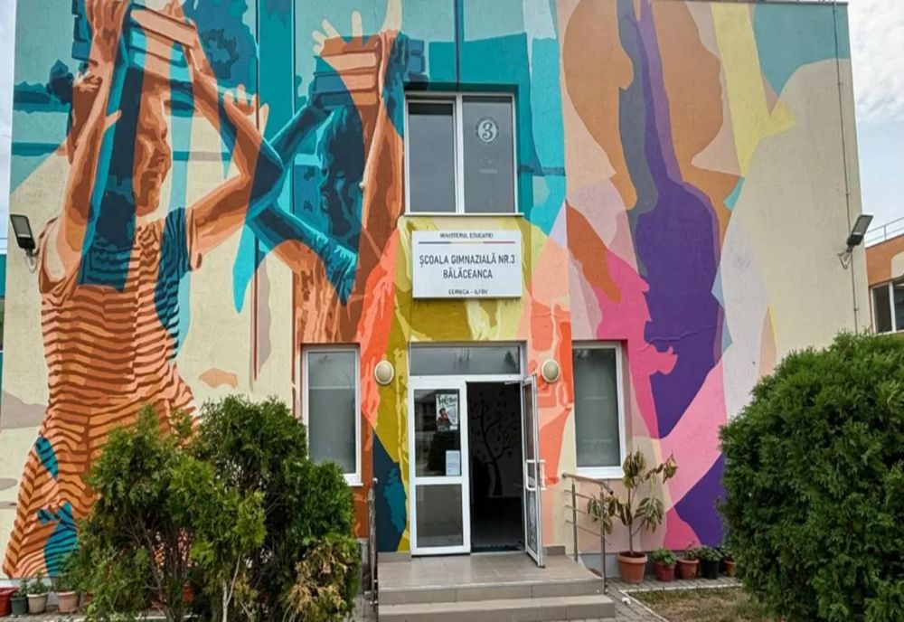 CONSILIUL JUDEȚEAN ILFOV LANSEAZĂ CAMPANIA ”ȘCOLI DE POVESTE”: ”COPIII SE NASC CU ARIPI, DAR ÎNVĂȚĂTORUL ÎI ÎNVAȚĂ SĂ ZBOARE”