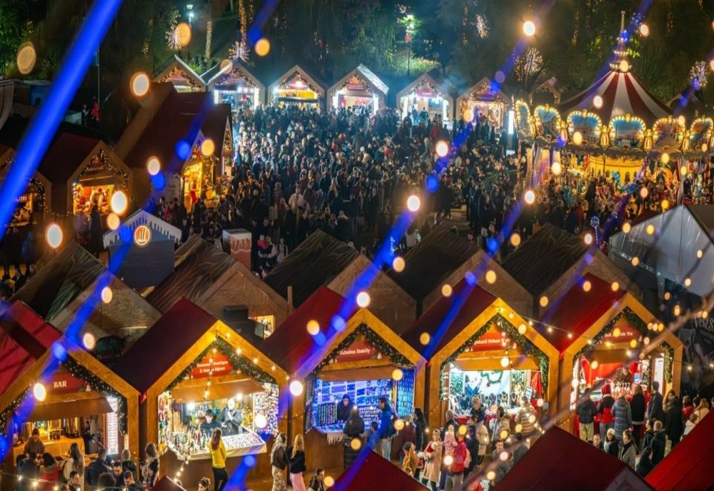 BUCUREȘTI: TÂRGUL DE CRĂCIUN „WEST SIDE CHRISTMAS MARKET”, DESCHIS JOI CU UN SPECTACOL DIRECŢIA 5