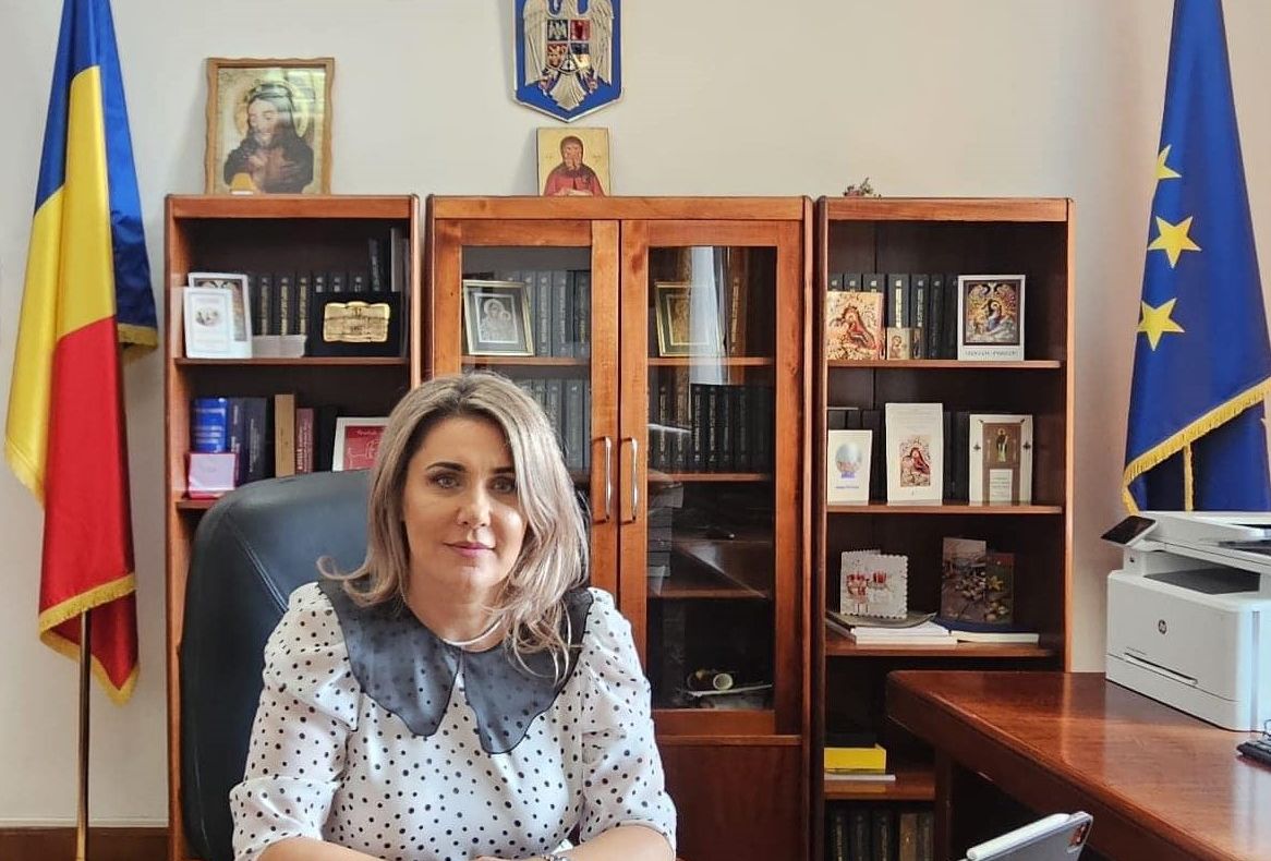 GIANINA ȘERBAN (AUR) CRITICĂ DUR NEGOCIERILE POLITICE PENTRU FORMAREA GUVERNULUI: „PARLAMENTUL A DEVENIT UN BUTON DE ENTER PENTRU COMENZI POLITICE!”