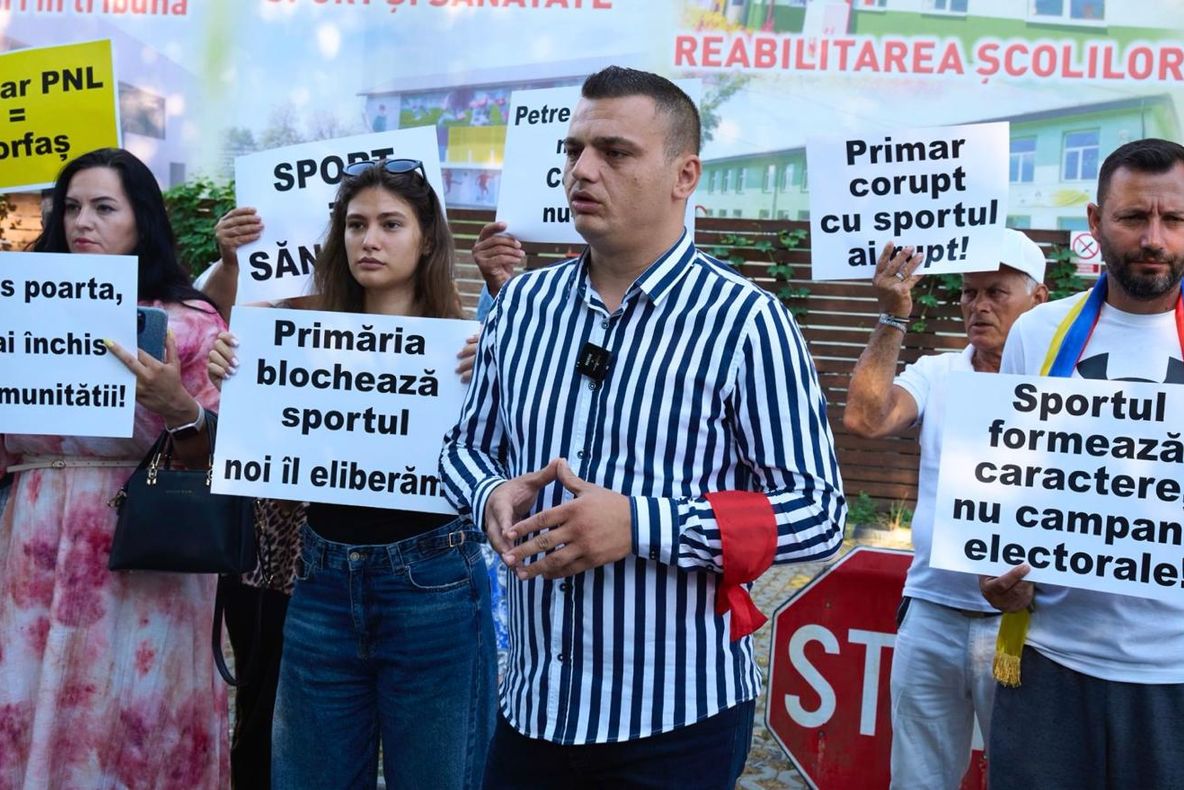 PROTEST LA PRIMĂRIA 1 DECEMBRIE: CONSILIERUL AUR, GEORGE STĂNCULESCU CERE RESPECT PENTRU SPORT ȘI TINERI