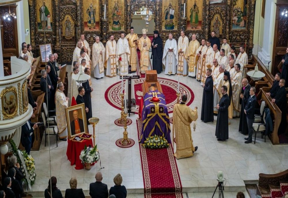 CARDINALUL LUCIAN MUREŞAN, CONDUS PE ULTIMUL DRUM LA BLAJ