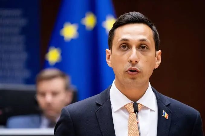 VLAD GHEORGHE CANDIDEAZĂ LA PRIMĂRIA CAPITALEI. VREA SĂ DESFIINȚEZE SECTOARELE ȘI JUDEȚUL ILFOV