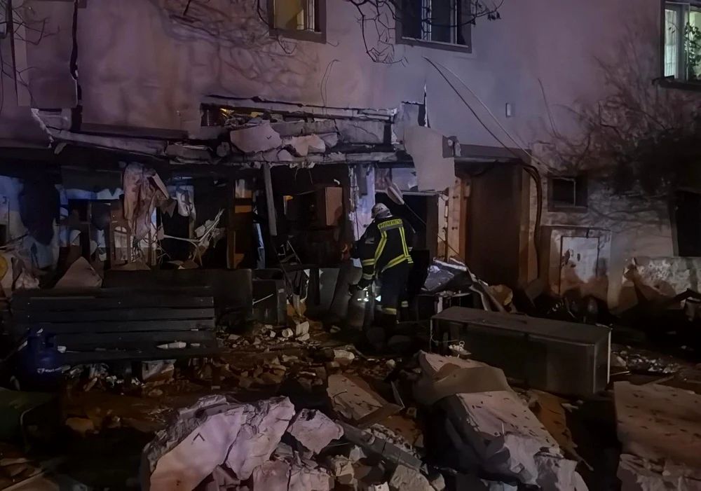 Explozie de butelie într-un bloc din Buftea:zeci de echipaje de intervenție mobilizate