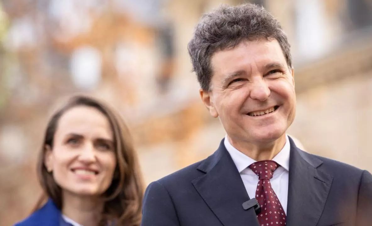 „Prim-ministrul” Nicușor Dan și rezista de la Externe, gafe pe linie