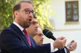 USR cere alegeri anticipate după căderea Guvernului Mureșan. Dominic Fritz: „A venit momentul să ne întoarcem la votul oamenilor”