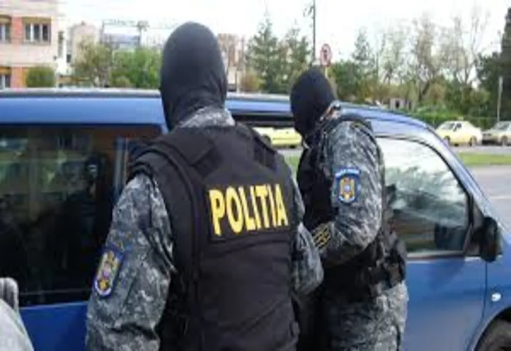 10 persoane audiate după descinderile din Ilfov și Teleorman
