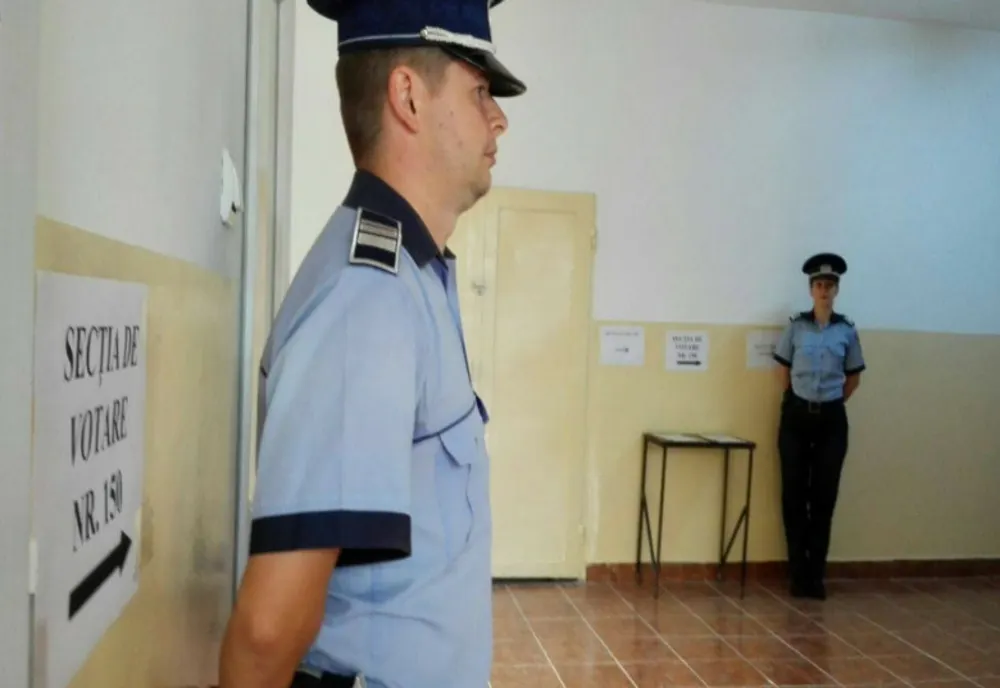 Peste 20.000 de angajați ai MAI vor menține ordinea publică la secțiile de votare 