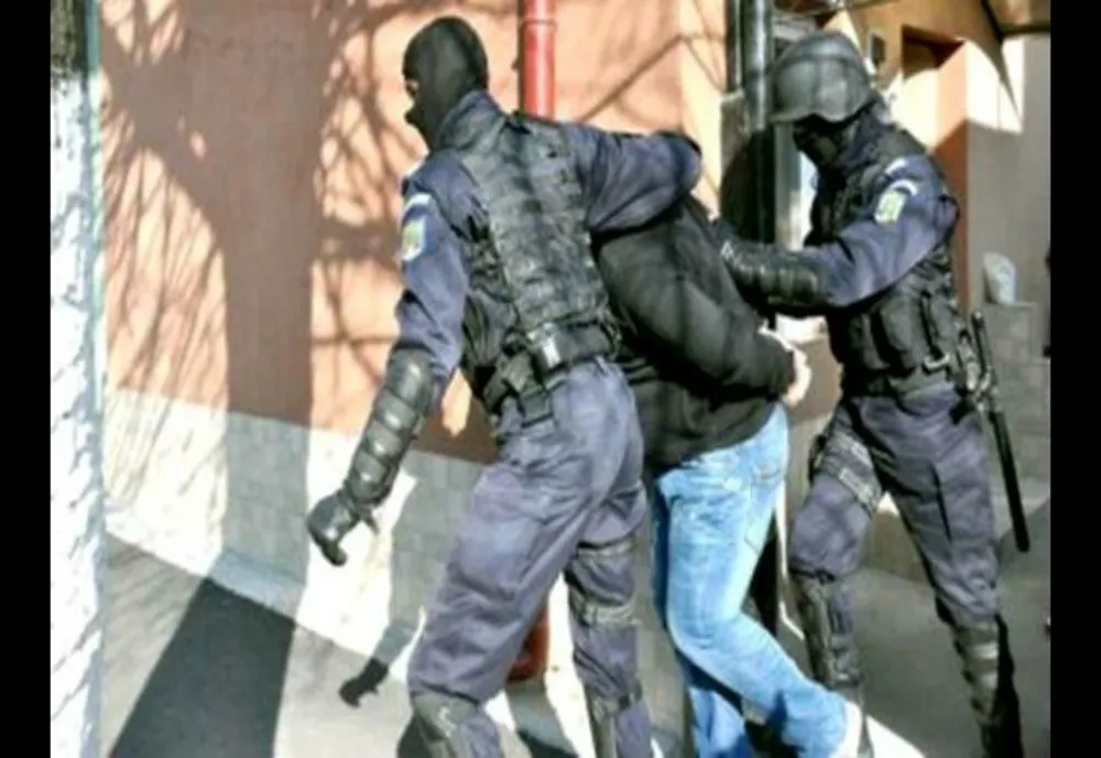 Descinderi la Giurgiu și Ilfov pentru destructurarea unui grup infracțional specializat în trafic de minori, trafic de persoane, proxenetism și spălare de bani