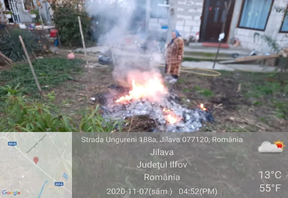 O bătrână care ardea frunze uscate, "vinovată" de poluarea din Ilfov
