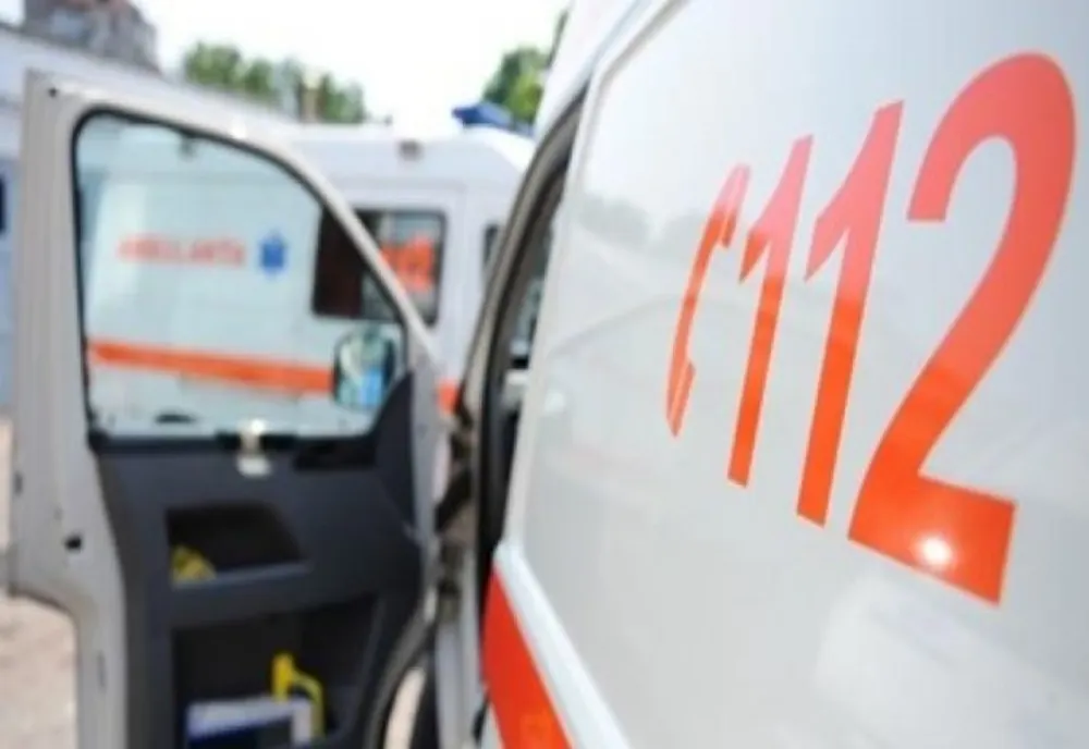 Ambulanța, solicitată de peste 1.700 de persoane în noaptea de revelion