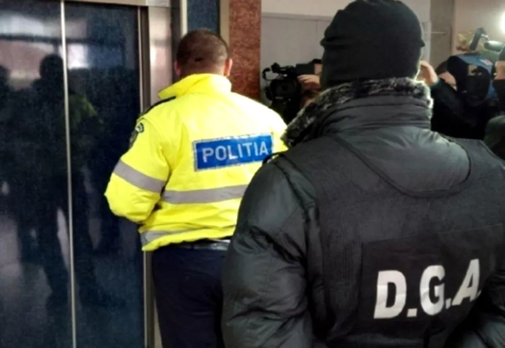 Polițist din Ilfov, acuzat de trafic de influență și nerespectarea regimului armelor și munițiilor